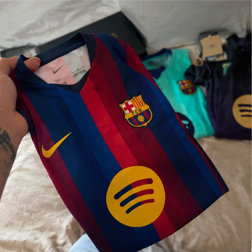 Customer wearing a MATCHWEEK football jersey