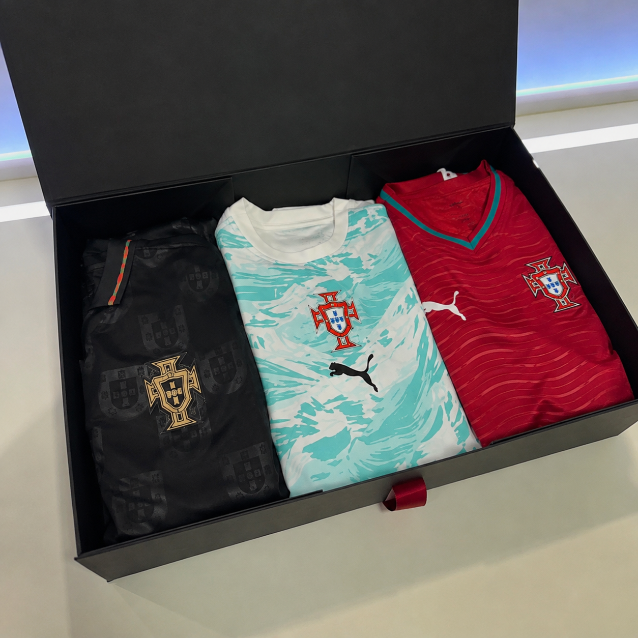 Portugal FANBOX (Authentic Version)