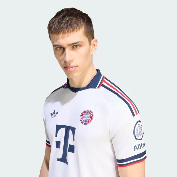 FC Bayern München FANBOX (Authentic Version)