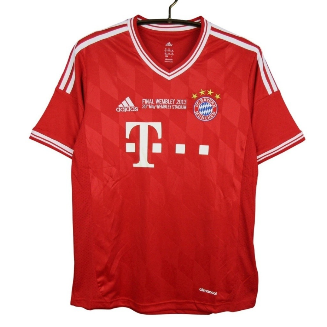 FC Bayern München FANBOX (Authentic Version)